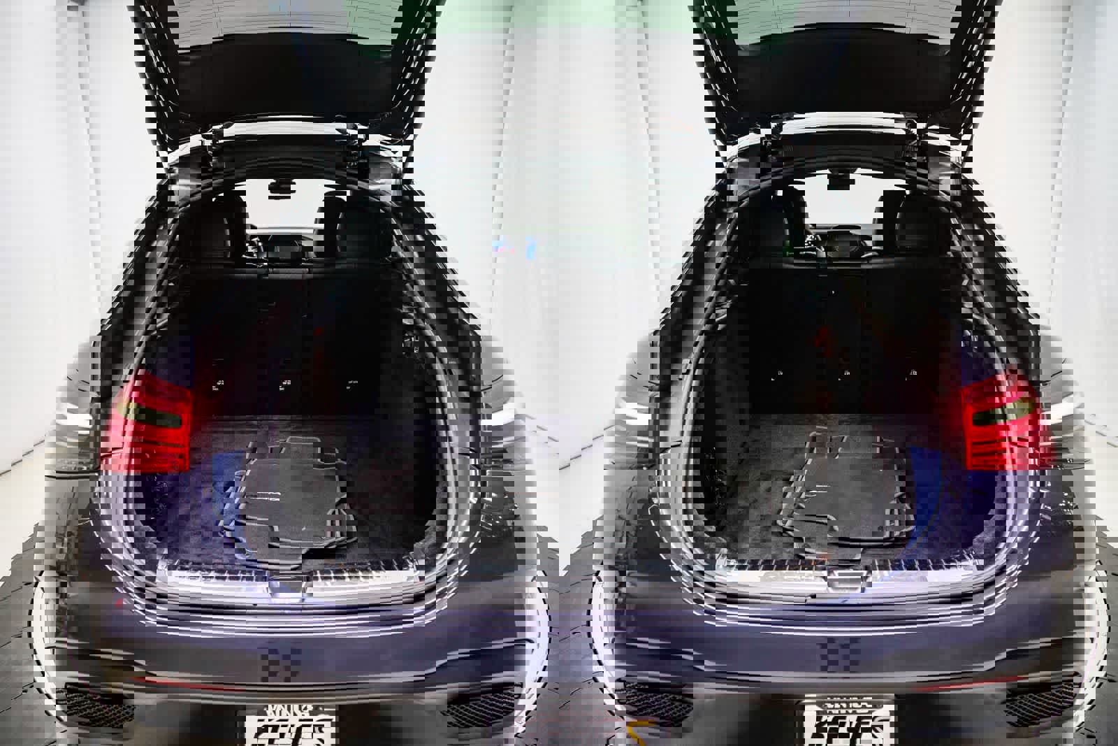 Used 2024 Mercedes-Benz GLE 53 AMG 4MATIC Coupe image 26