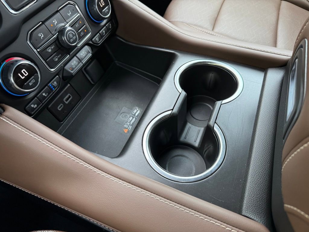 Certified 2024 Chevrolet Suburban High Country w/ Premium Package 2 AWD/4WD image 38