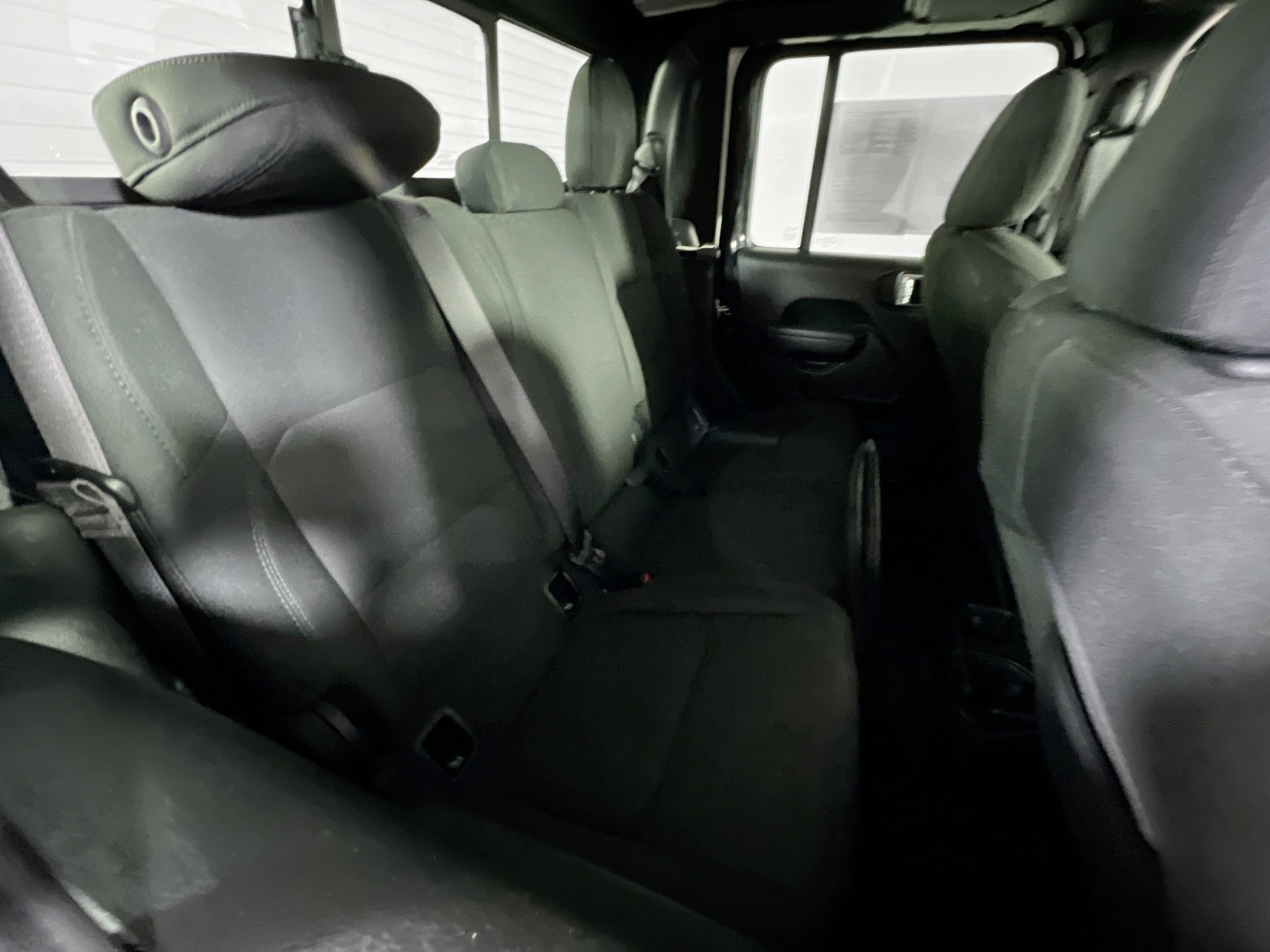 Used 2023 Jeep Gladiator Sport AWD/4WD image 25
