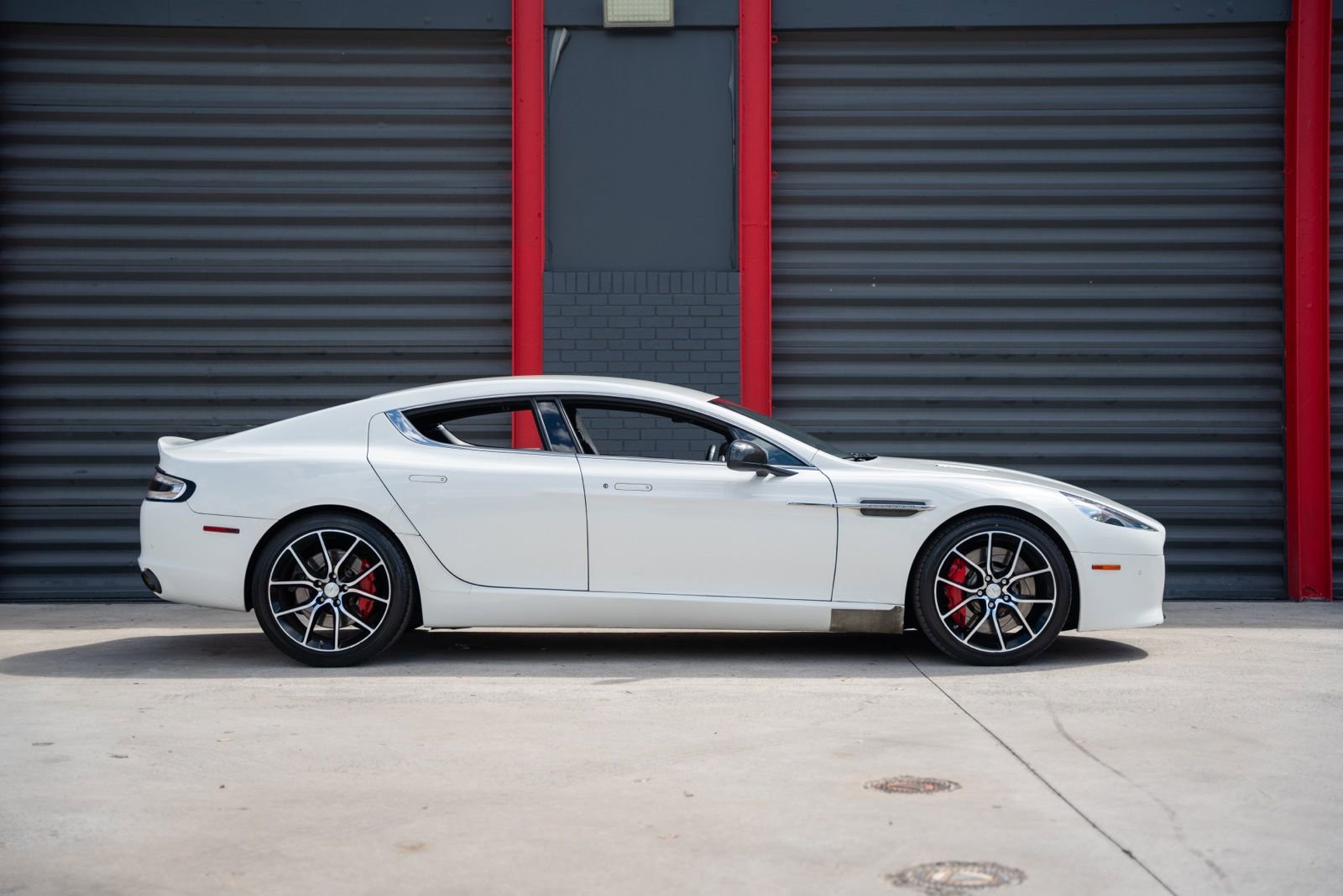 Used 2015 Aston Martin Rapide S RWD image 5