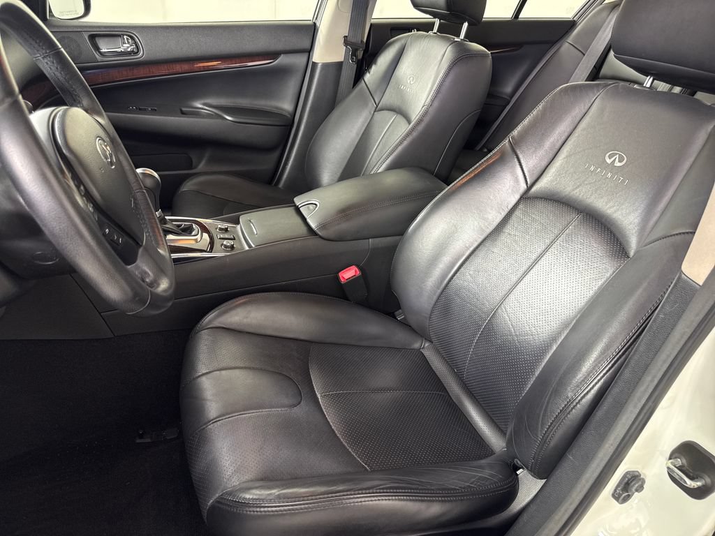 Used 2013 INFINITI G37 x Sedan w/ Premium Pkg AWD/4WD image 11