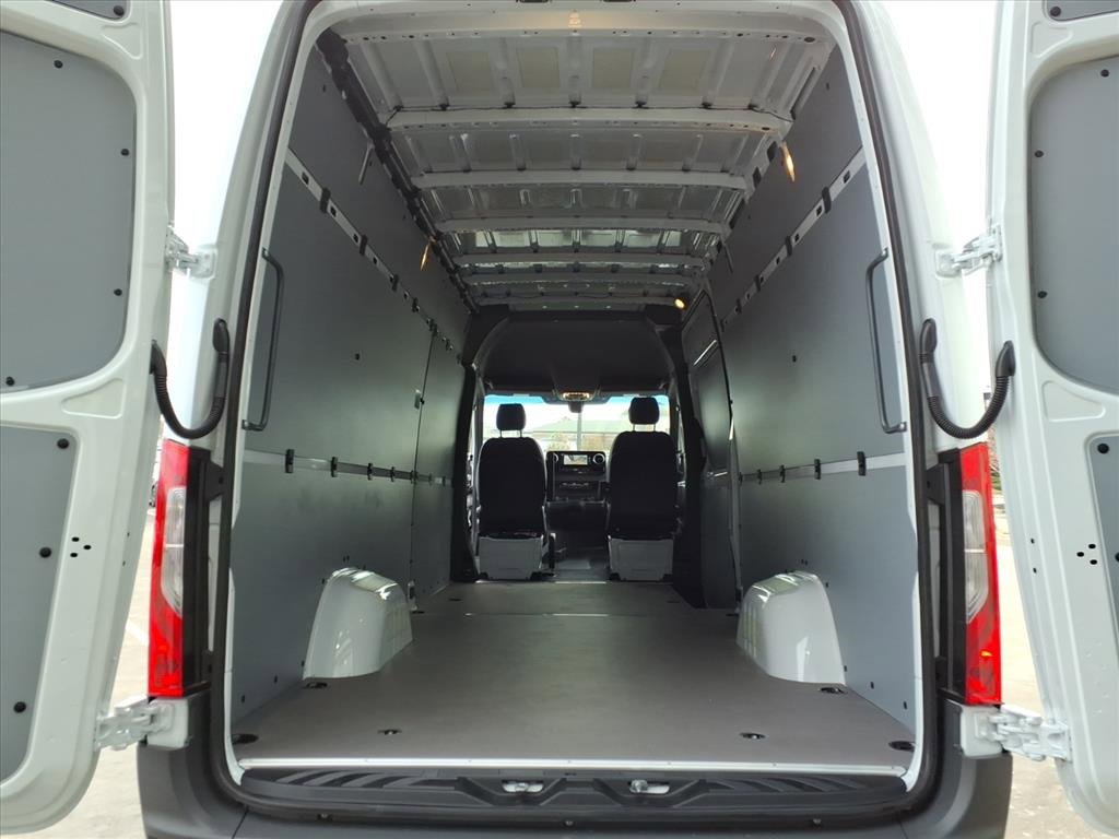 New 2026 Mercedes-Benz Sprinter 2500 image 25