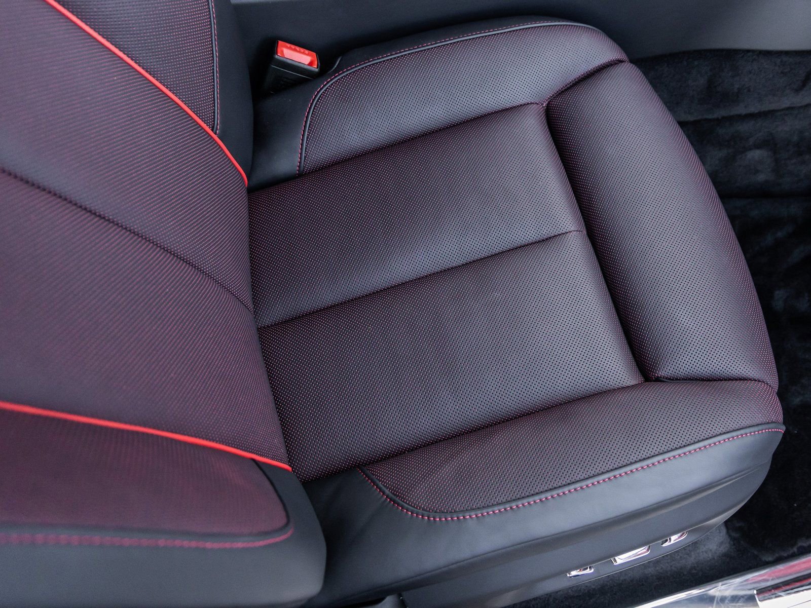 Certified 2025 Rolls-Royce Cullinan image 51