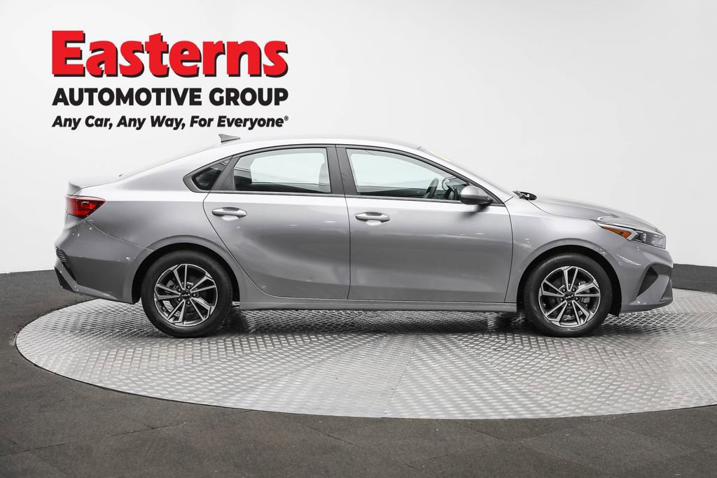 Used 2023 Kia Forte LXS FWD image 4