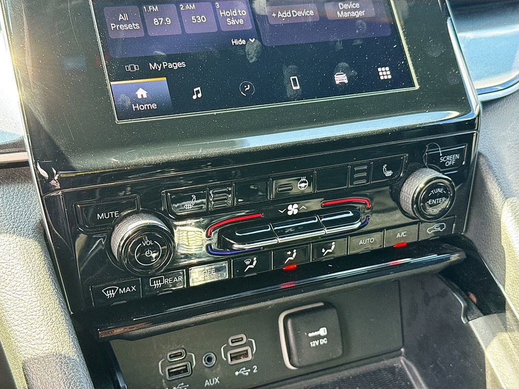 Used 2023 Jeep Grand Cherokee L Laredo image 17