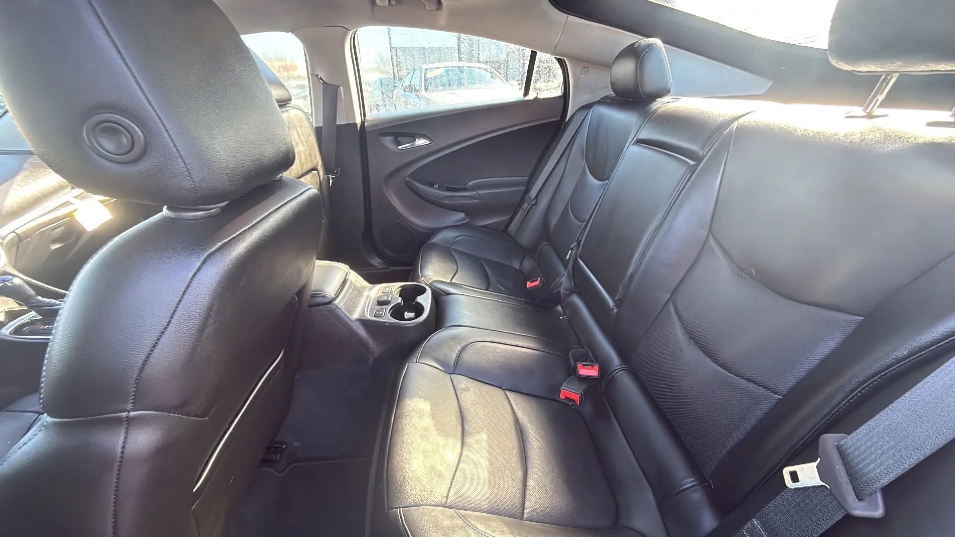 Used 2018 Chevrolet Volt Premier w/ Driver Confidence Package image 21