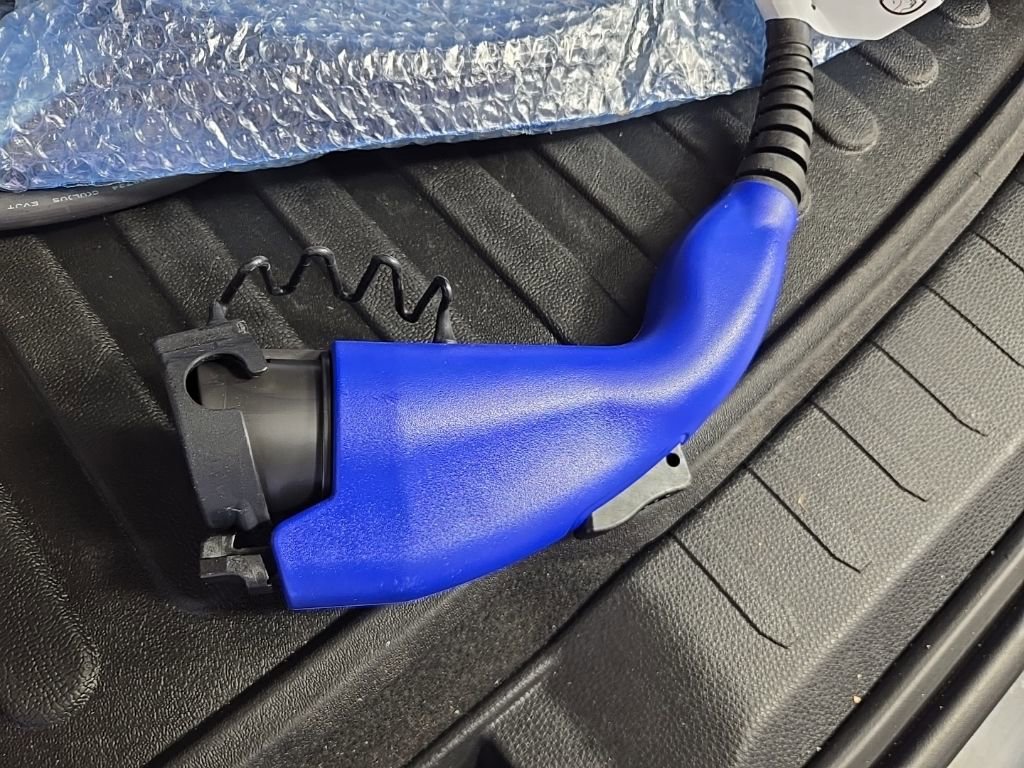 Used 2024 Toyota RAV4 XSE w/ Premium Package image 11