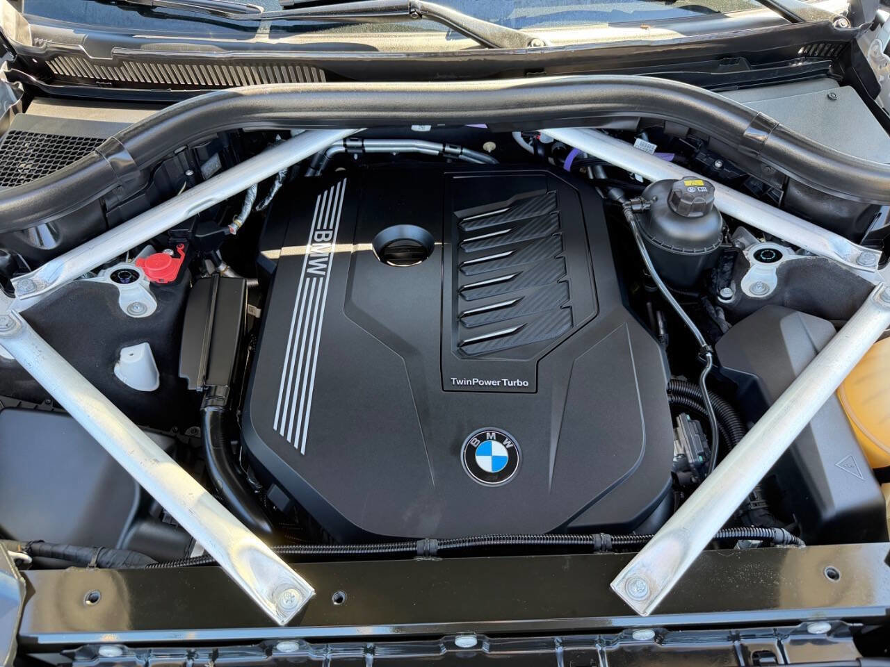 Used 2021 BMW X7 xDrive40i w/ M Sport Package image 15