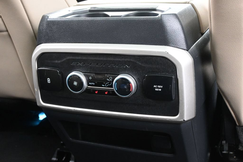 Used 2024 Ford Expedition Limited RWD image 44