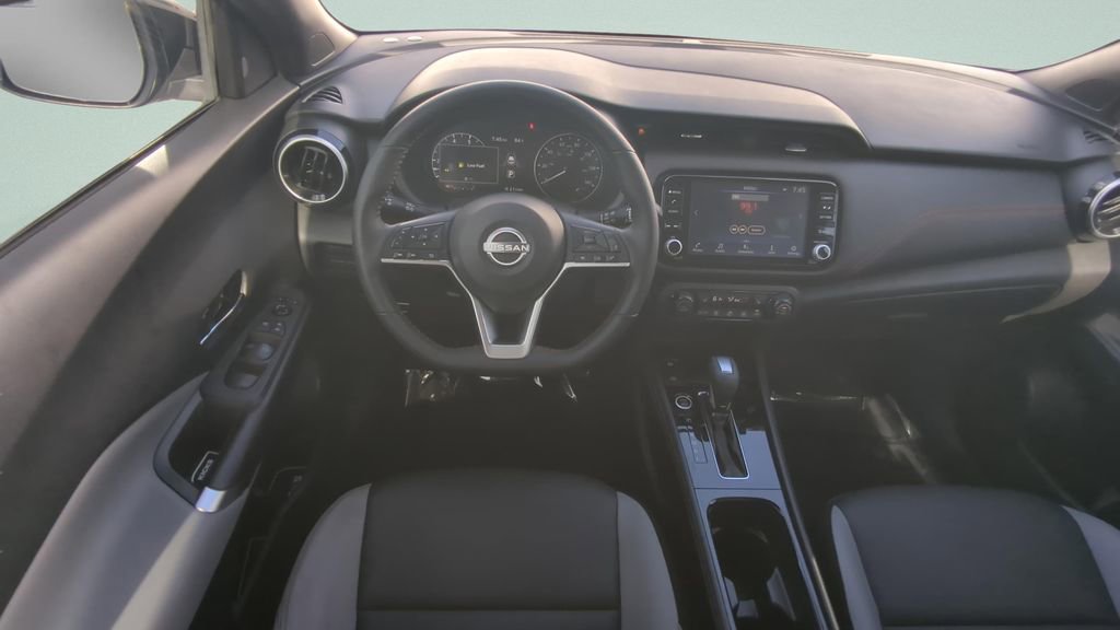 Certified 2023 Nissan Kicks SR w/ SR Premium Package FWD image 12