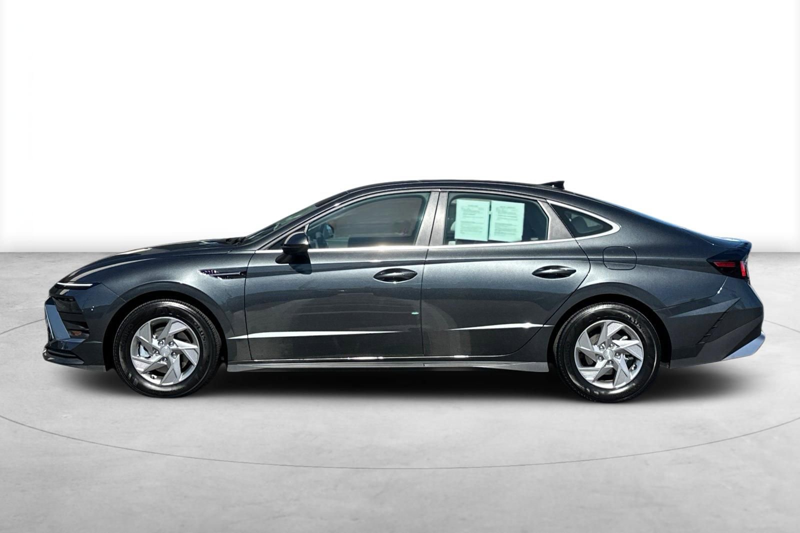 Certified 2026 Hyundai Sonata SE image 3