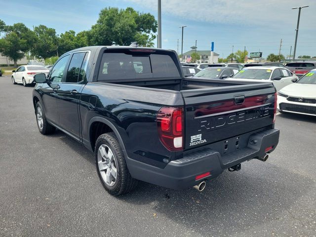 Certified 2025 Honda Ridgeline RTL image 32