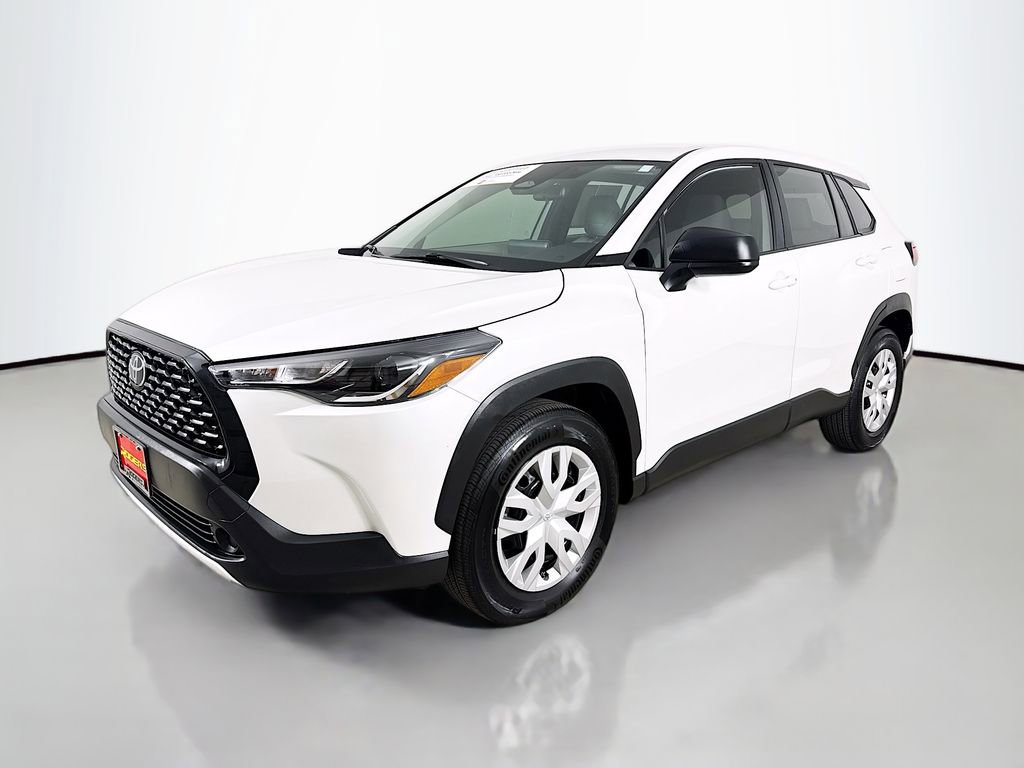 Certified 2024 Toyota Corolla Cross L image 3