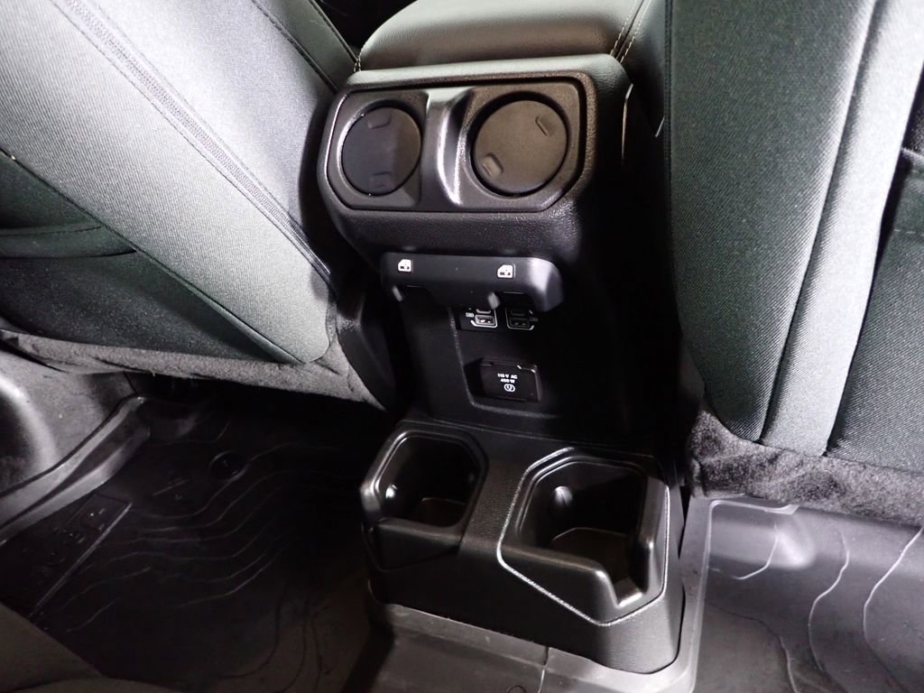 Used 2023 Jeep Gladiator Overland image 45