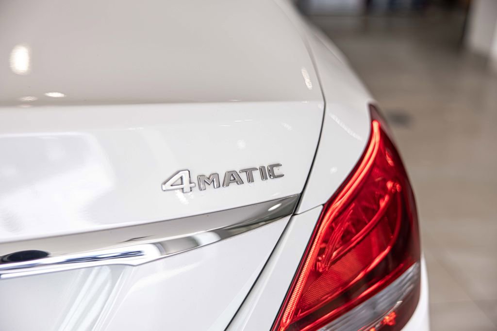 Used 2018 Mercedes-Benz C 300 4MATIC Sedan image 15