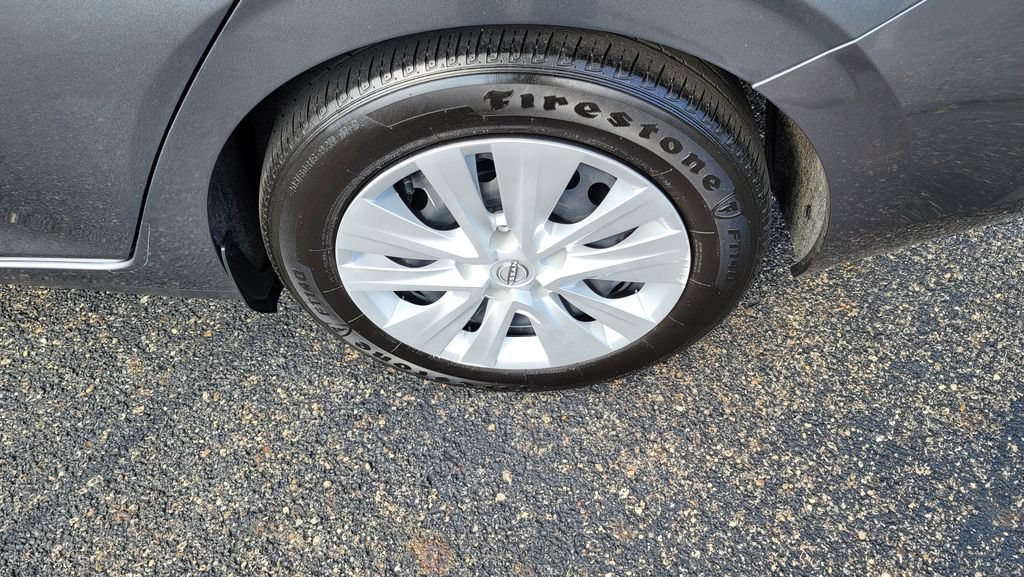 Used 2025 Nissan Sentra S FWD image 8