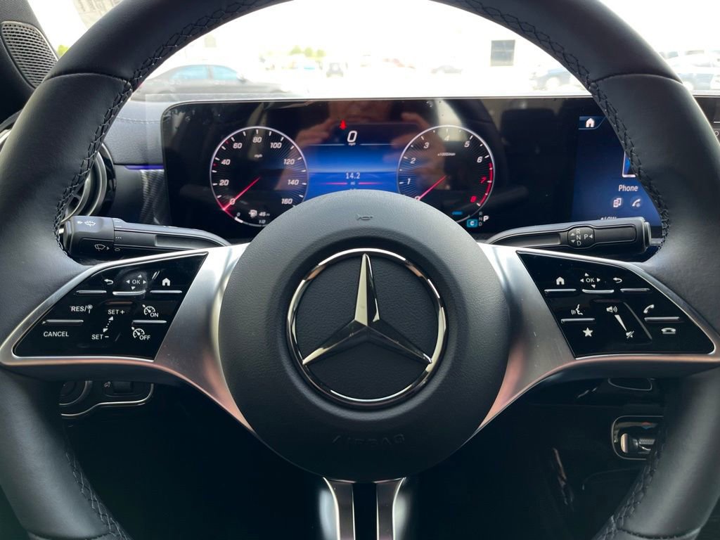 Certified 2025 Mercedes-Benz CLA 250 4MATIC image 18