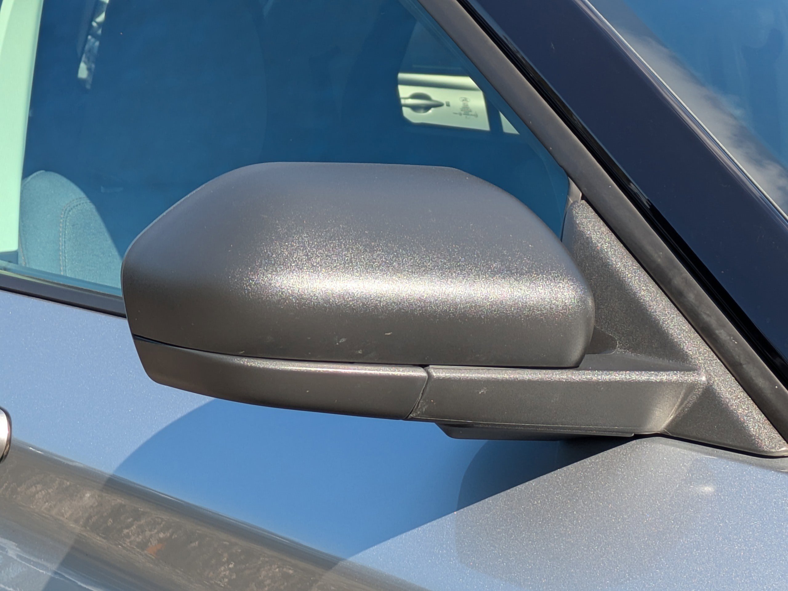 Used 2025 Ford Explorer Active image 12