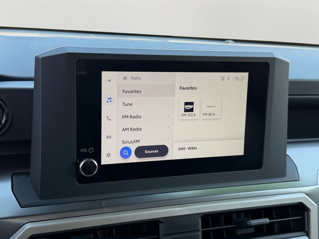 Used 2025 Toyota Tacoma SR5 image 18