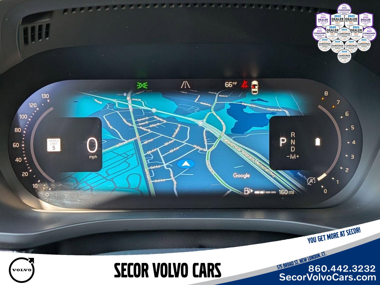 Used 2023 Volvo XC60 B5 Plus AWD/4WD image 20