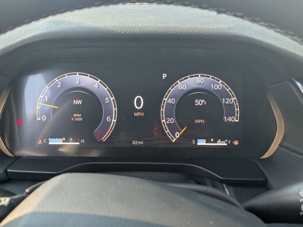 New 2025 Jeep Grand Cherokee Altitude image 17