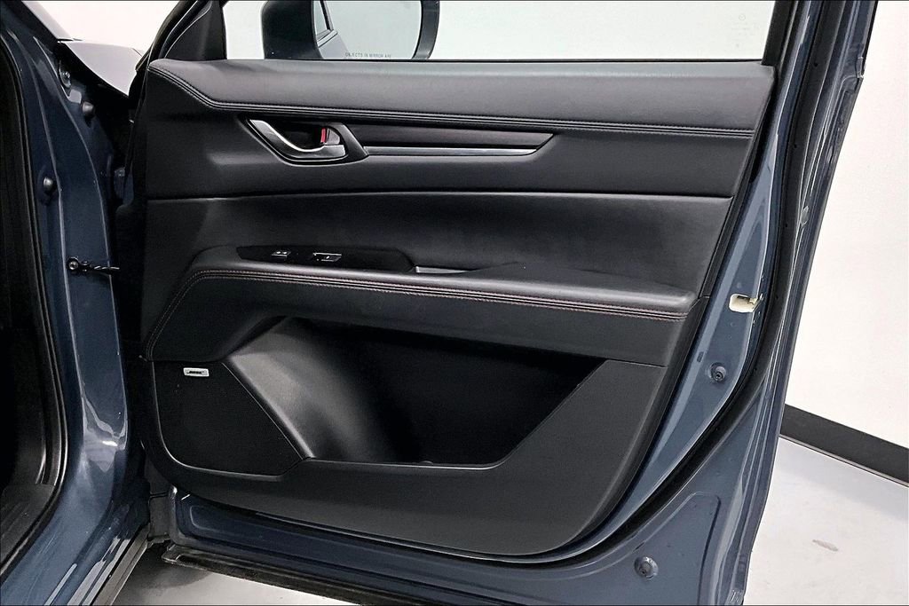 Used 2024 MAZDA CX-5 Carbon Edition image 23