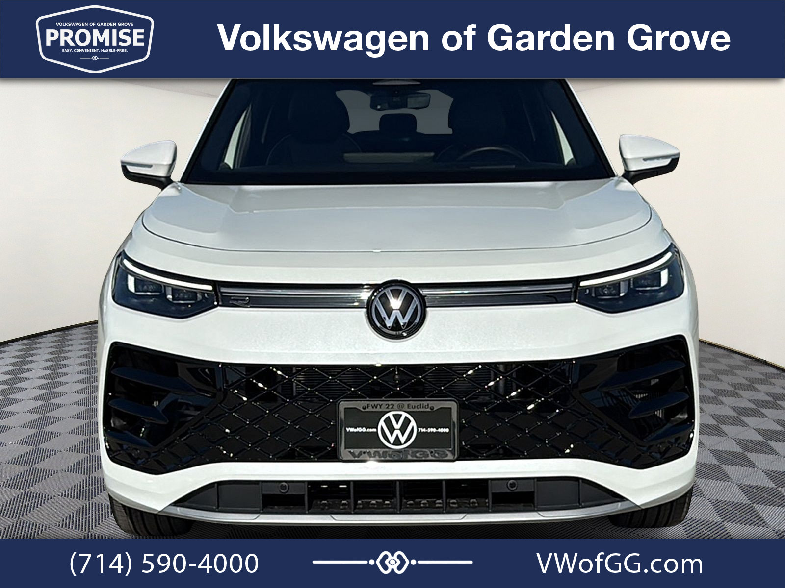 New 2026 Volkswagen Tiguan SEL R-Line AWD/4WD image 3