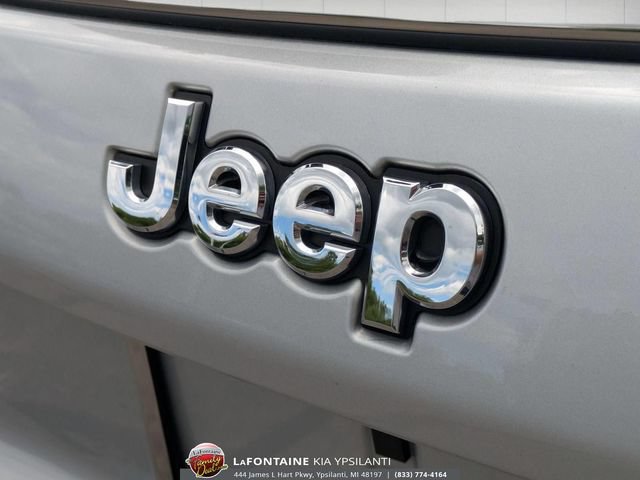 Used 2025 Jeep Compass Limited AWD/4WD image 9