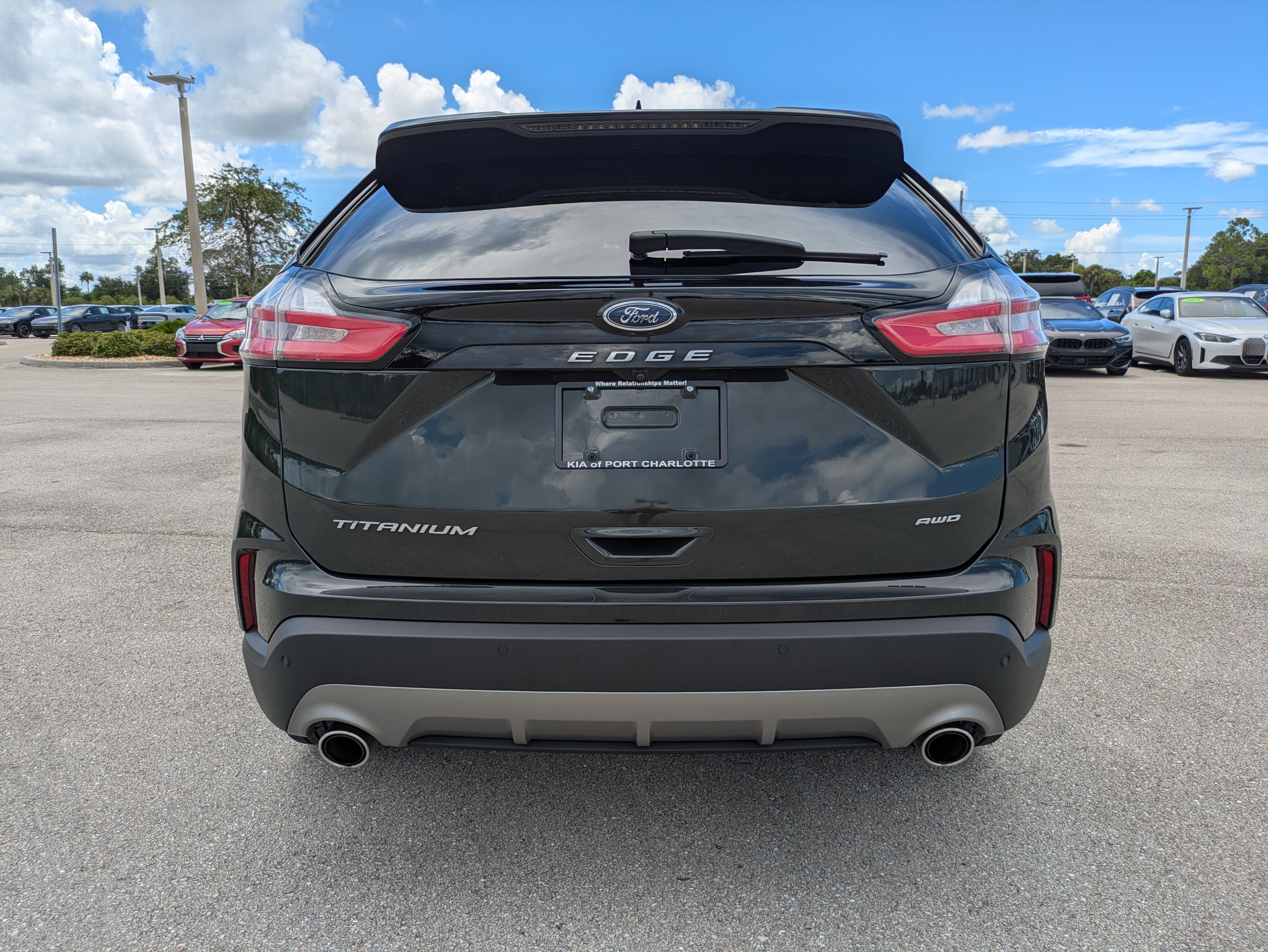 Used 2024 Ford Edge Titanium AWD/4WD image 5