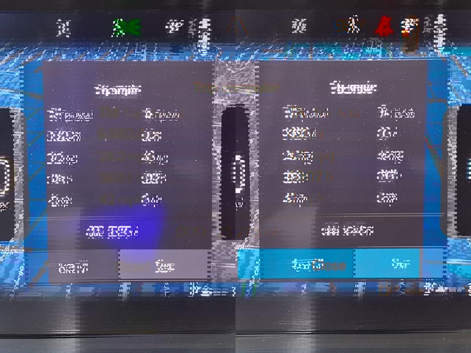 Certified 2024 Volvo XC90 B6 Plus image 31