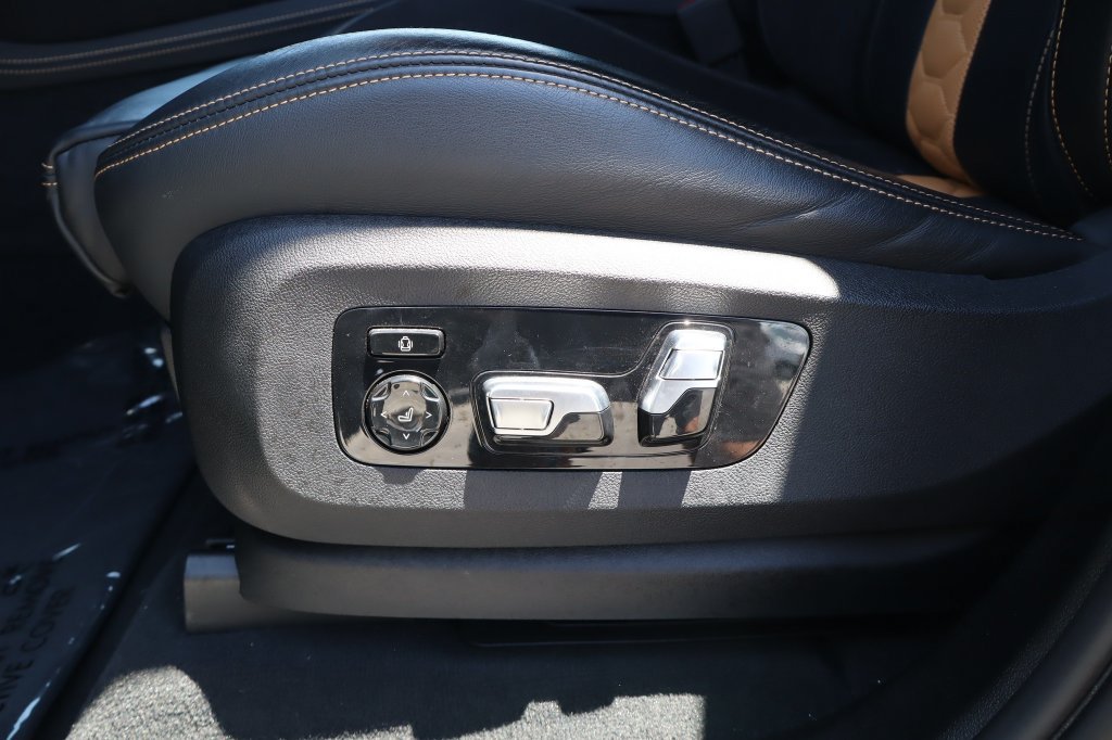 Used 2024 BMW X5 M Competition w/ Executive Package AWD/4WD image 19