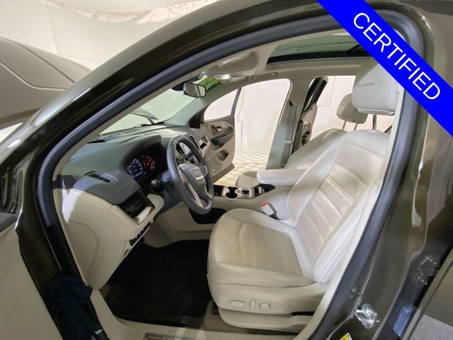 Certified 2023 GMC Terrain Denali w/ Denali Premium Package AWD/4WD image 24