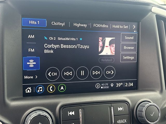 Certified 2024 GMC Terrain SLT w/ Infotainment Package II image 13