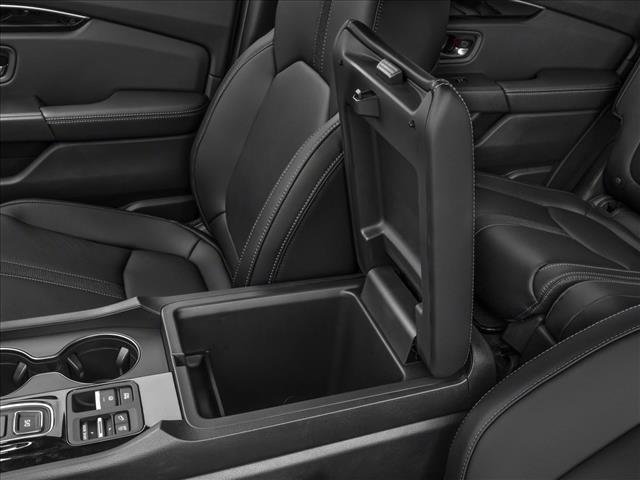 Used 2025 Honda Pilot EX-L image 10