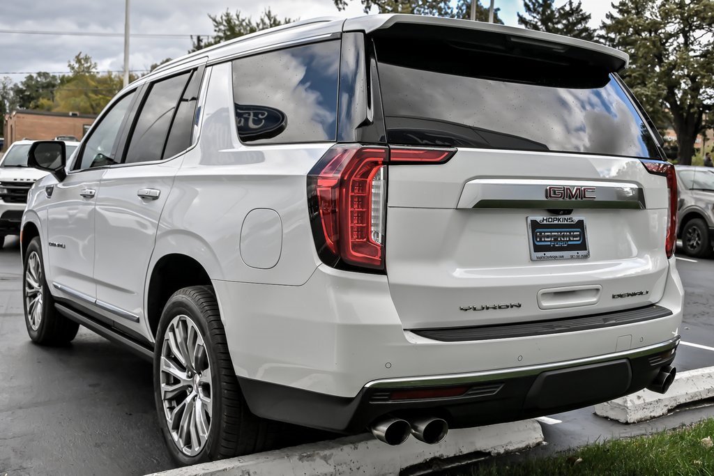Used 2021 GMC Yukon Denali w/ Denali Premium Package image 6