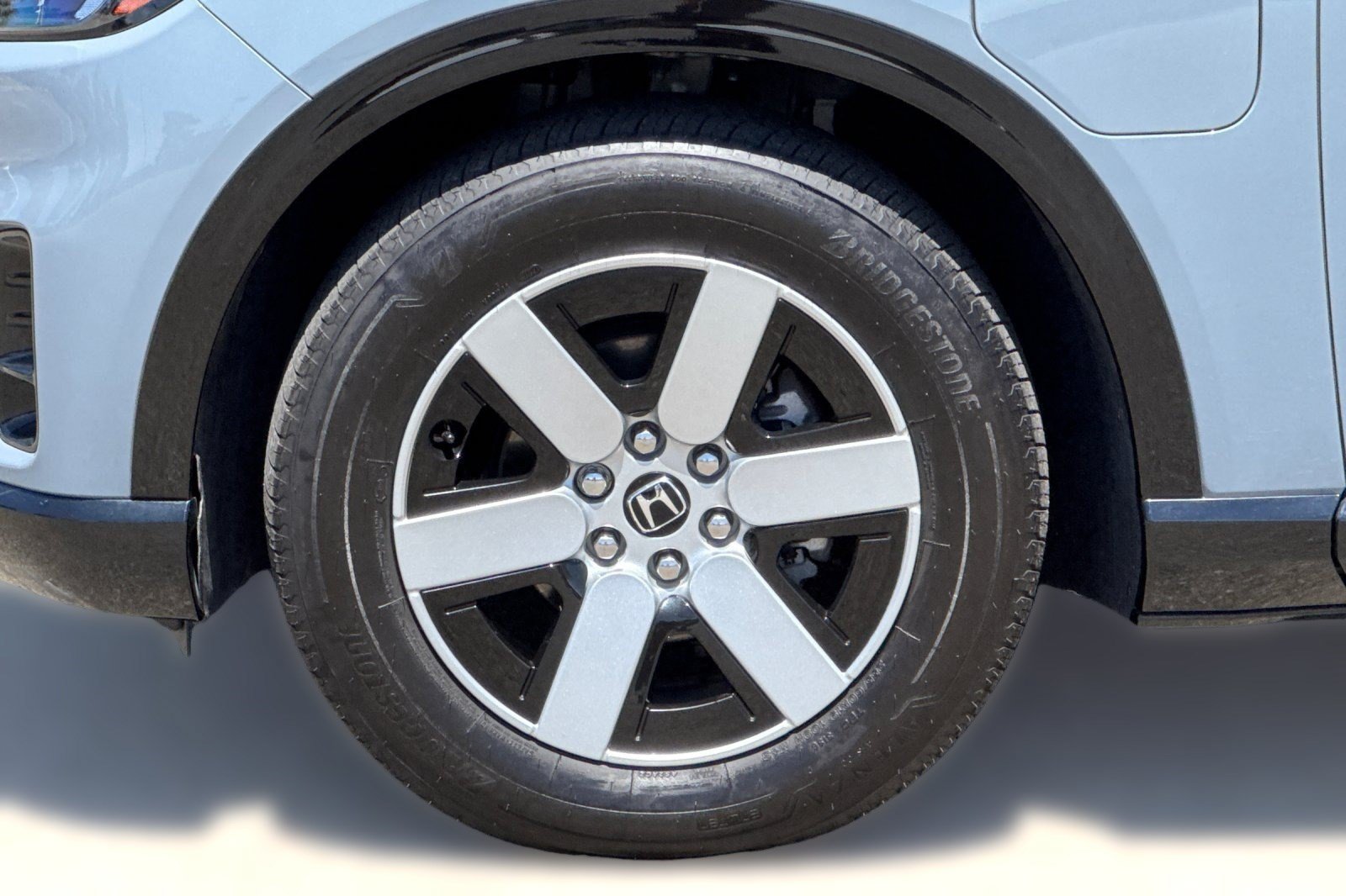 Certified 2024 Honda Prologue Touring image 12