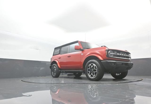 Used 2023 Ford Bronco Outer Banks image 31
