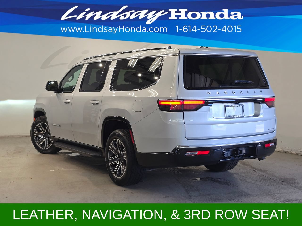 Used 2024 Jeep Wagoneer L Series II w/ Flexible Seating Group AWD/4WD image 4