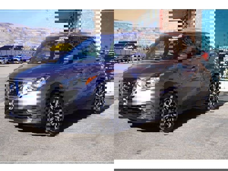 Used 2020 Nissan Kicks SV image 5