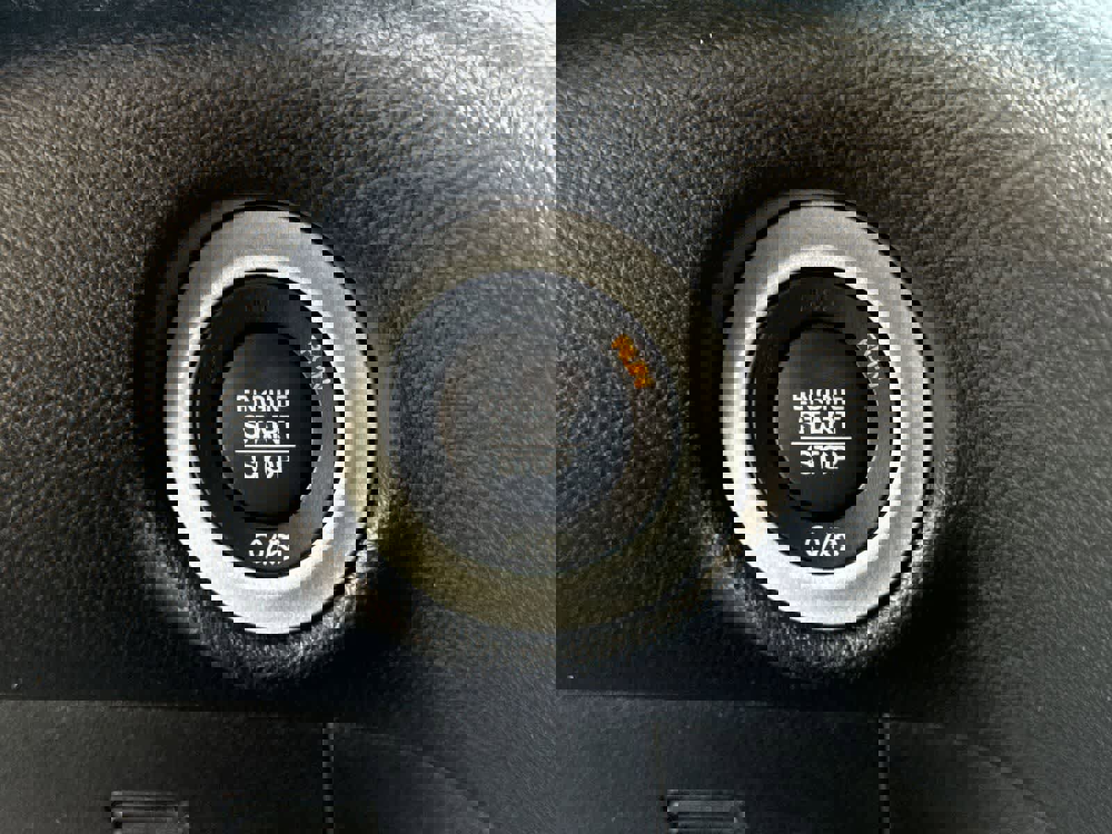 Used 2025 Chrysler Pacifica Select FWD image 25