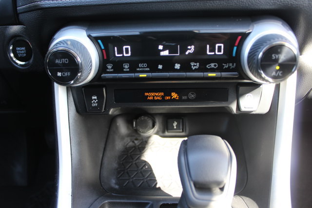 Certified 2022 Toyota RAV4 XLE FWD image 37