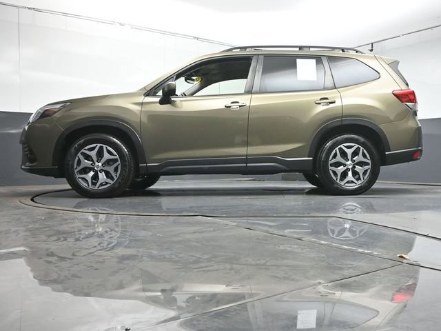 Certified 2023 Subaru Forester Premium image 35