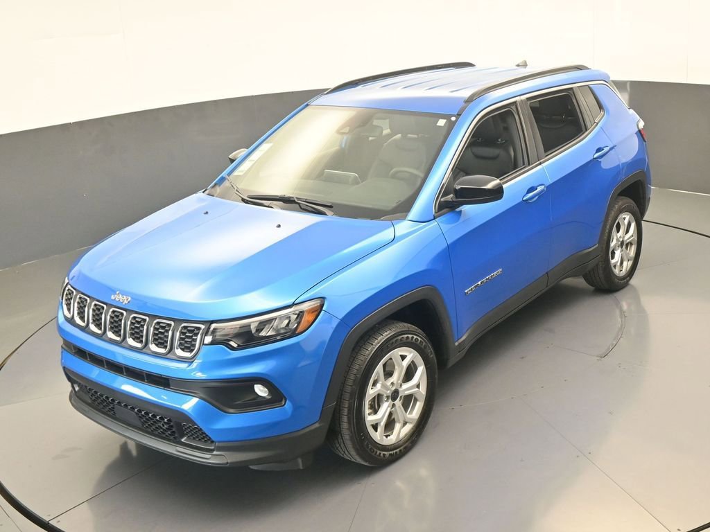 Used 2025 Jeep Compass Latitude AWD/4WD image 47