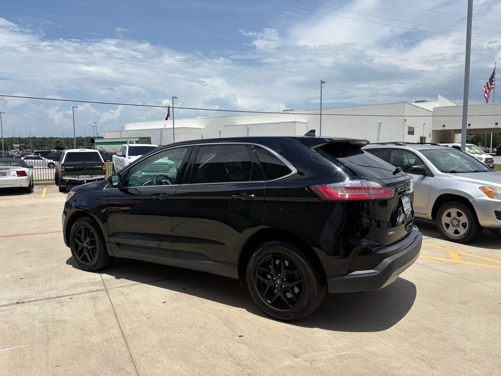 Used 2021 Ford Edge SEL w/ Convenience Package AWD/4WD image 6