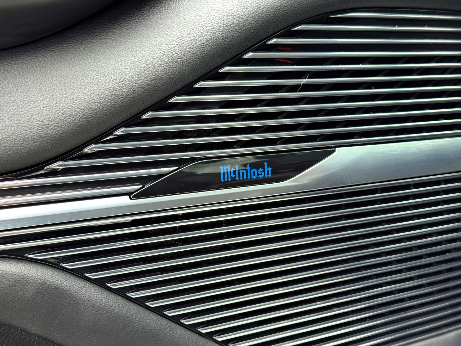 Used 2024 Jeep Grand Wagoneer L Series II w/ Quick Order Packagew 28T image 19