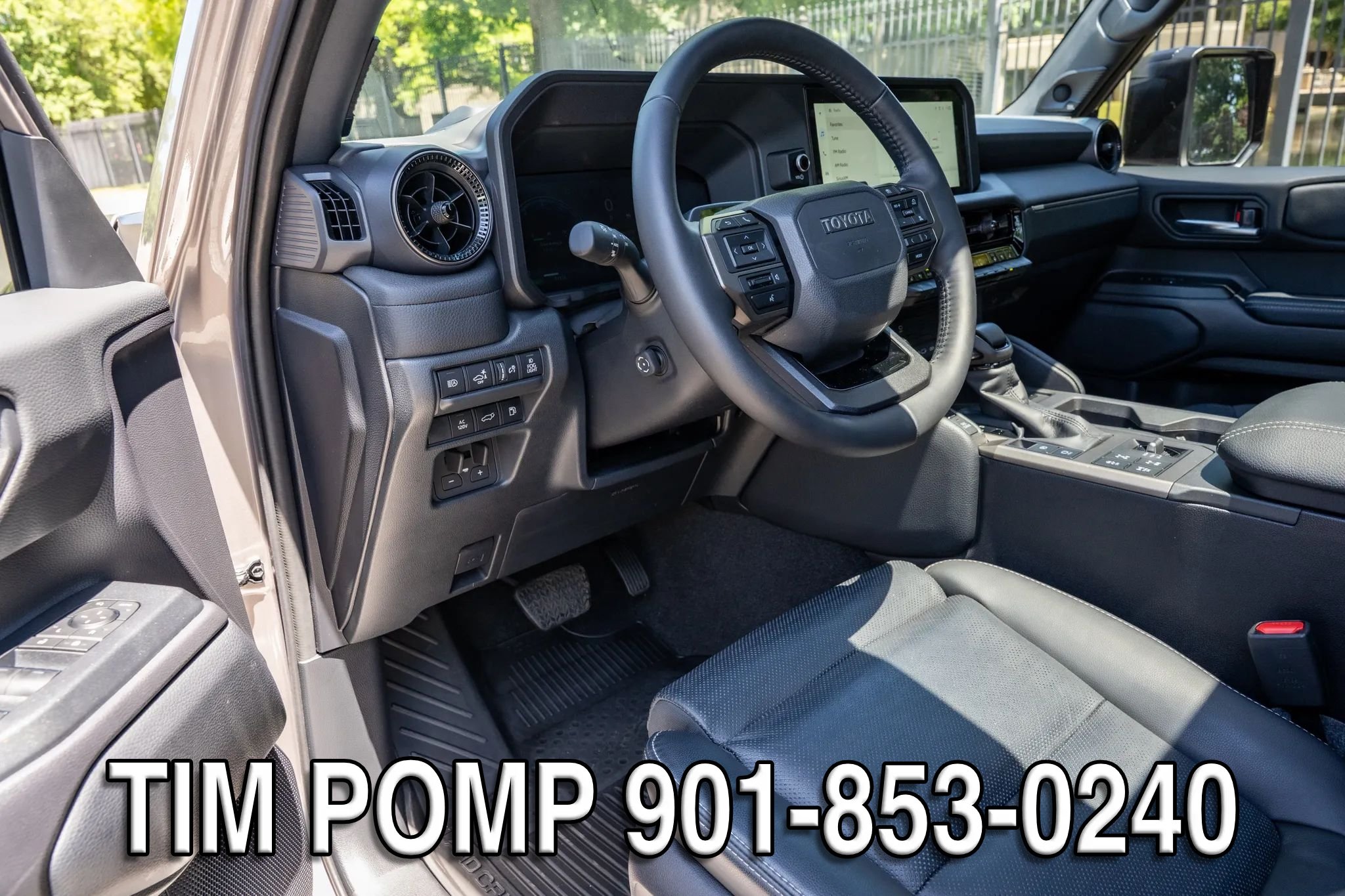 Used 2025 Toyota Land Cruiser w/ Premium Package AWD/4WD image 10