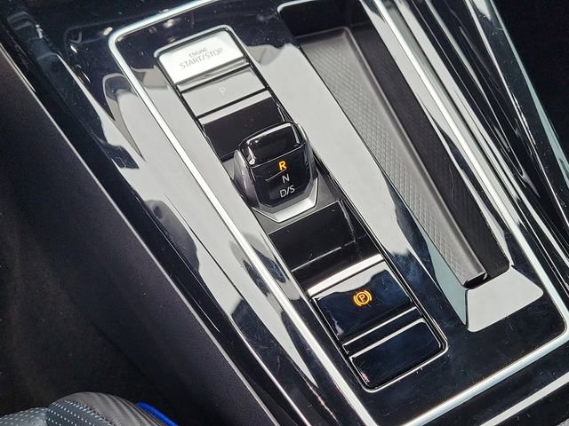 Used 2024 Volkswagen Golf R image 29