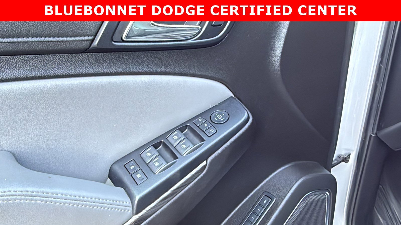 Used 2020 Chevrolet Suburban LT image 12