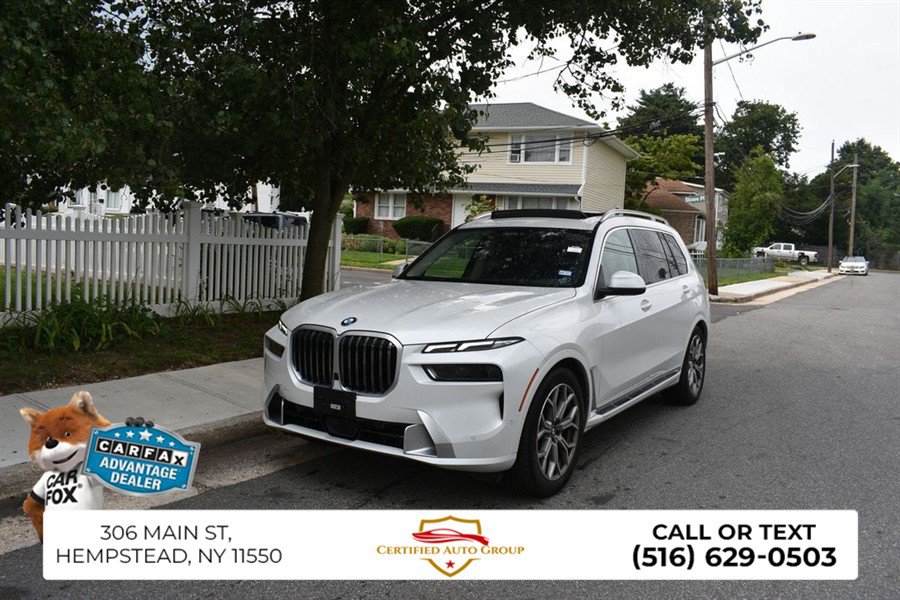 Used 2026 BMW X7 xDrive40i AWD/4WD image 3