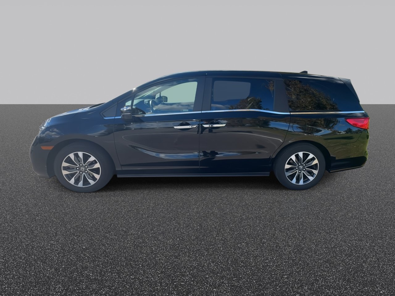 Used 2024 Honda Odyssey EX-L image 6